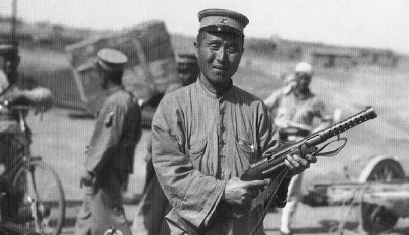 Китайский солдат с MP 28.II