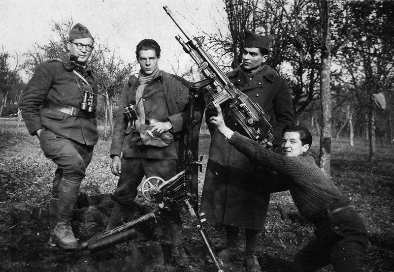 Французские солдаты во время «Странной войны»